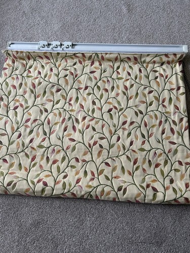 Roman blind 49 in - x,